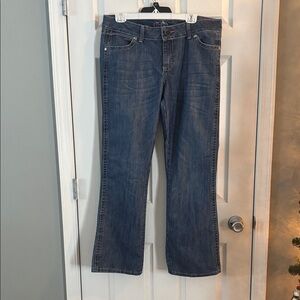 Wrangler Women's Classic Boot Cut Jeans in Indigo